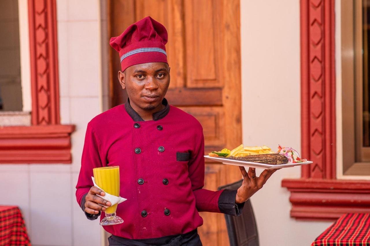 Spring Hills Hotel - Morogoro Екстер'єр фото